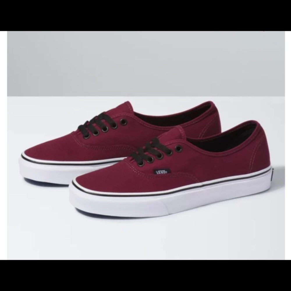 Vans PORT ROYALE RED/BLACK size 6 men/ 7 1/2 women